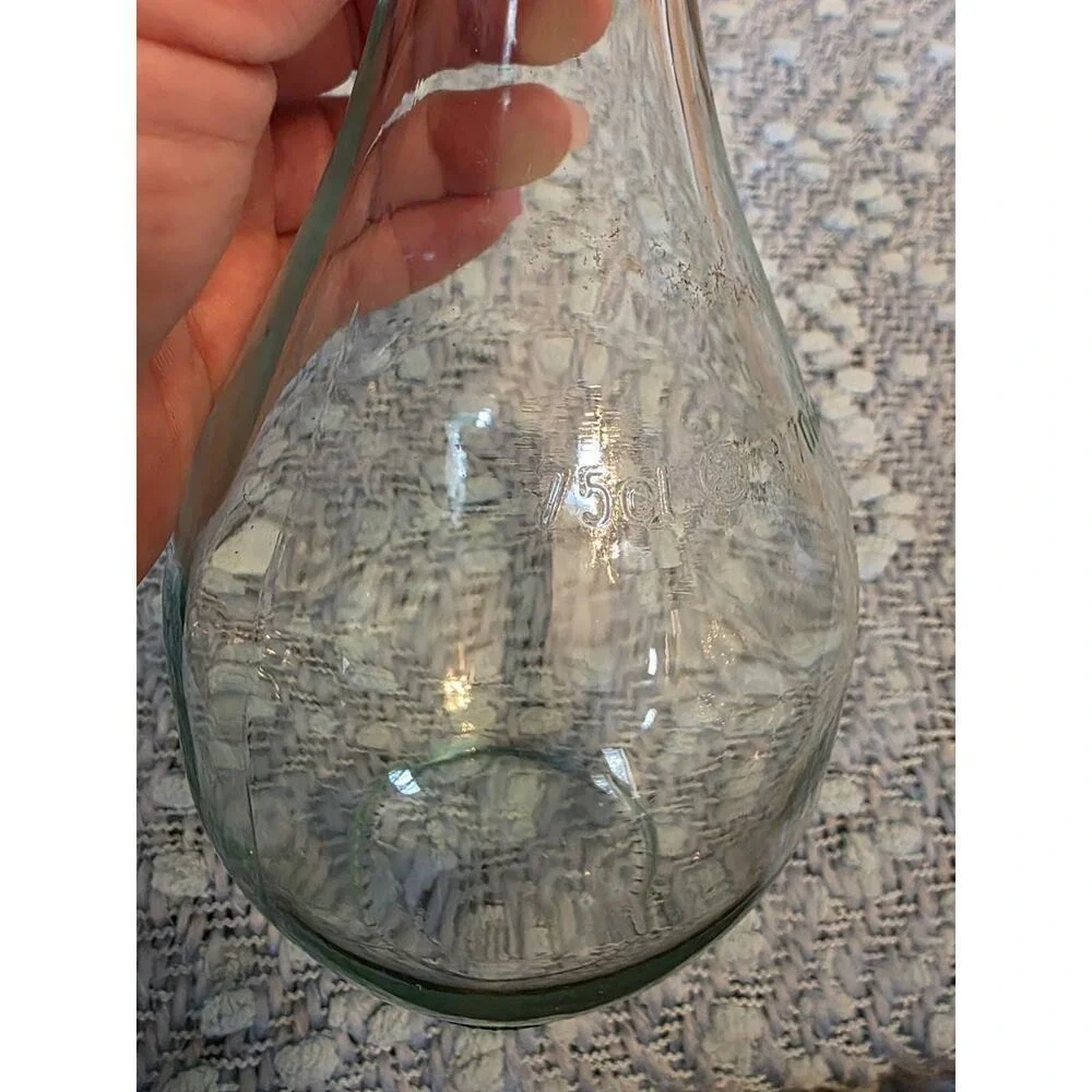Vintage Clear‎ Glass Bottle Vase 750 ml Embossed Decorative Carafe E2